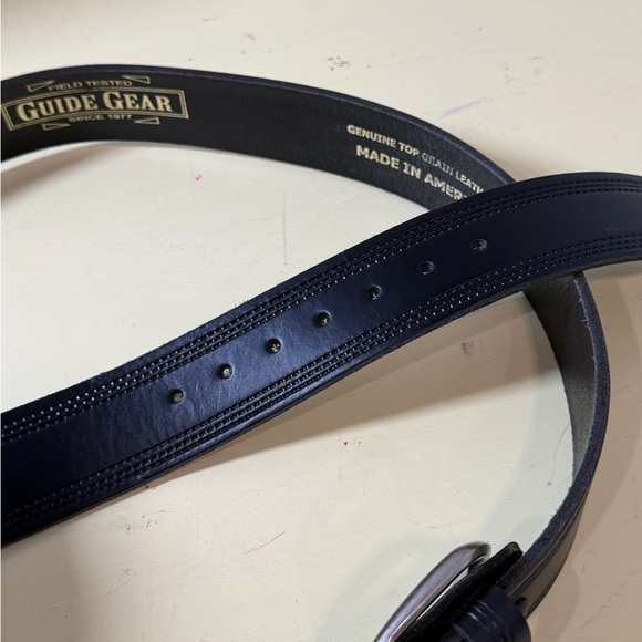 Like New Guide Gear Size 40 Genuine Leather Made in USA Black Belt - Picture 8 of 9